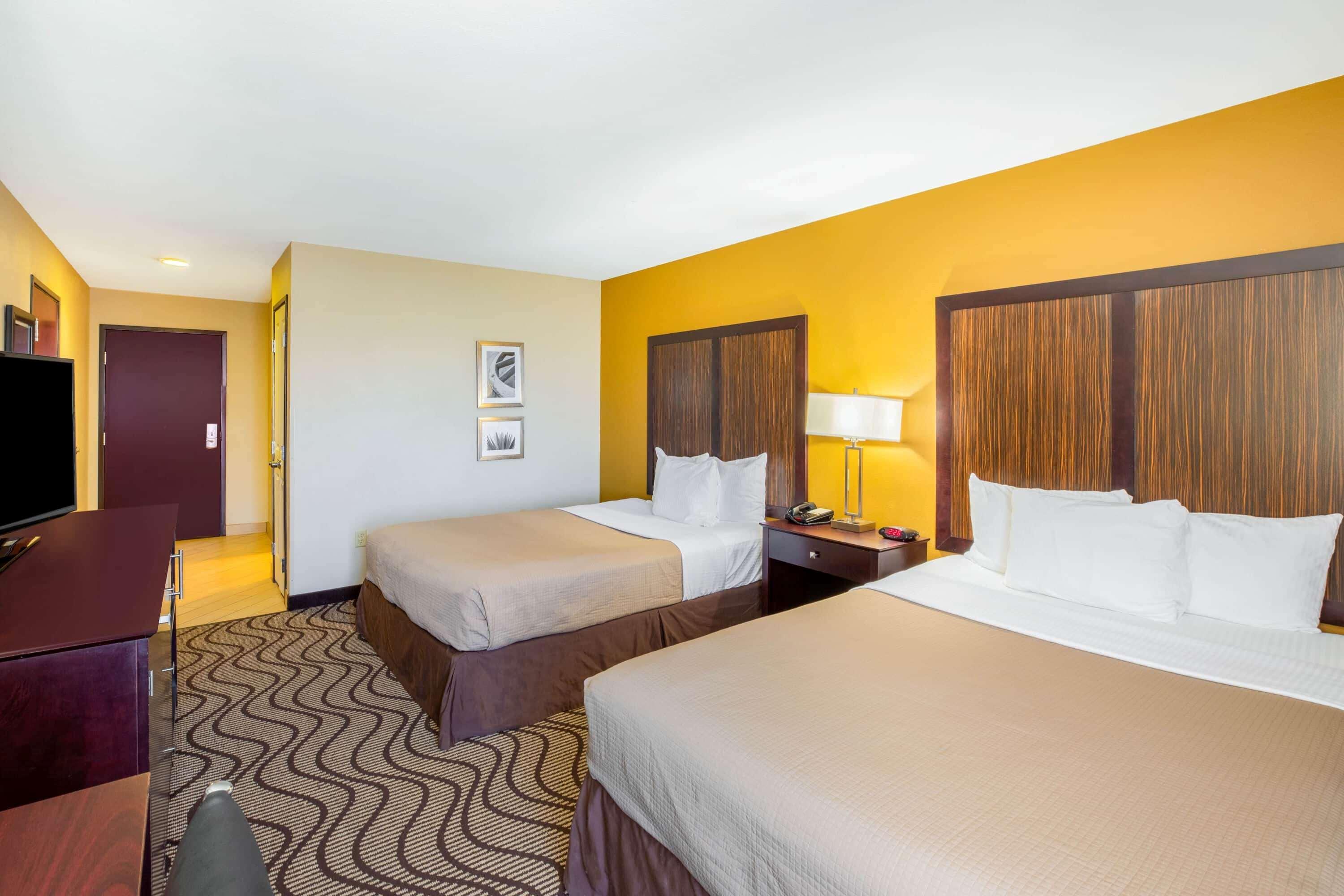 La Quinta By Wyndham Floresville Exterior photo
