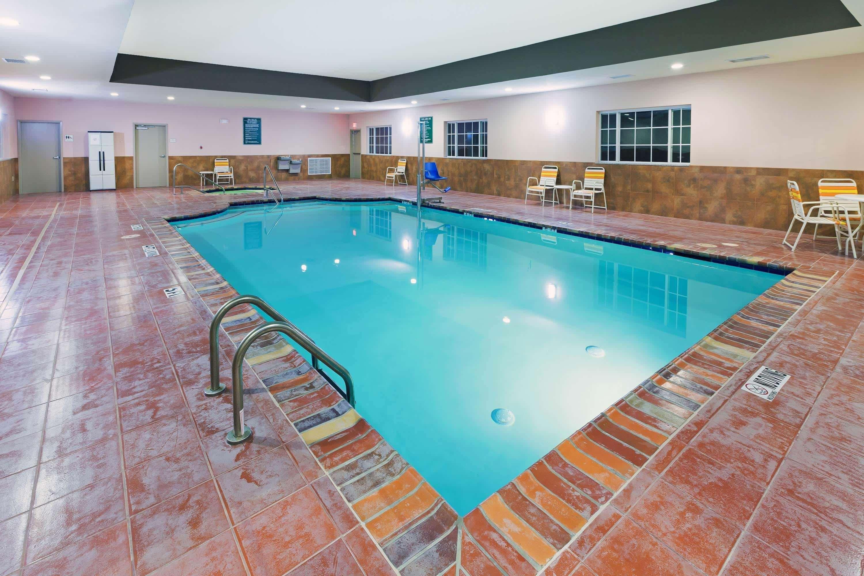 La Quinta By Wyndham Floresville Exterior photo