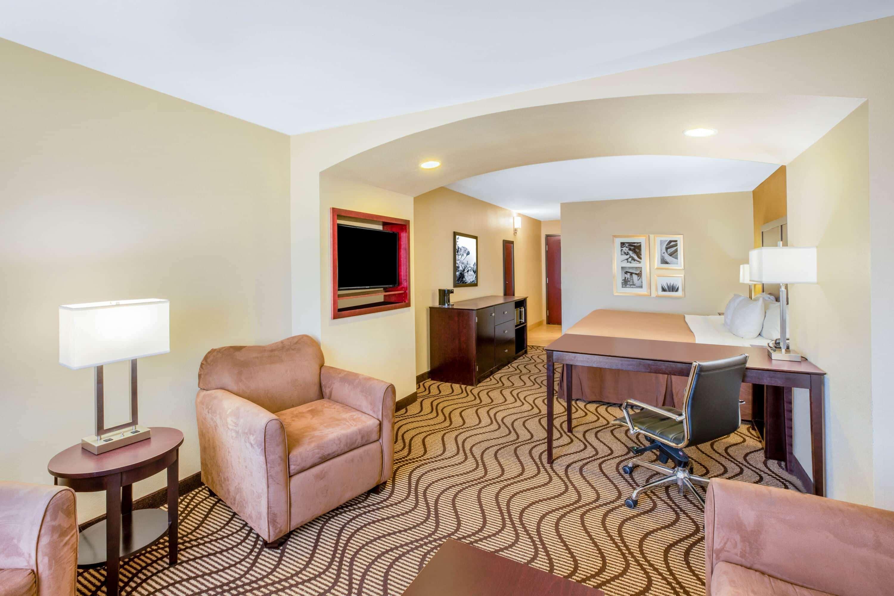 La Quinta By Wyndham Floresville Exterior photo